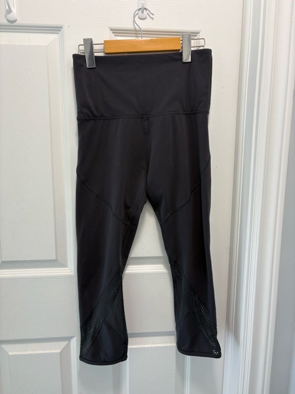 Lorna Jane, Grey High Waisted Active Leggings. Athleisure and for the Gym.